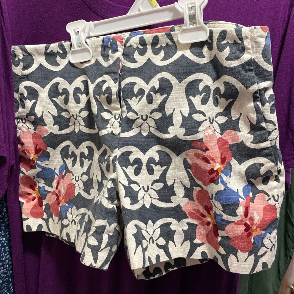 LOFT Gray and Pink Bermuda Shorts with Vibrant Design
